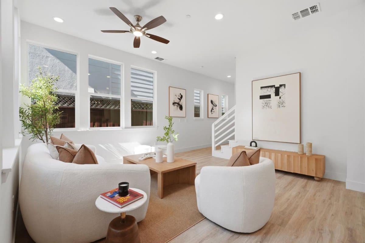 8380 Peninsula Way - Photo 5