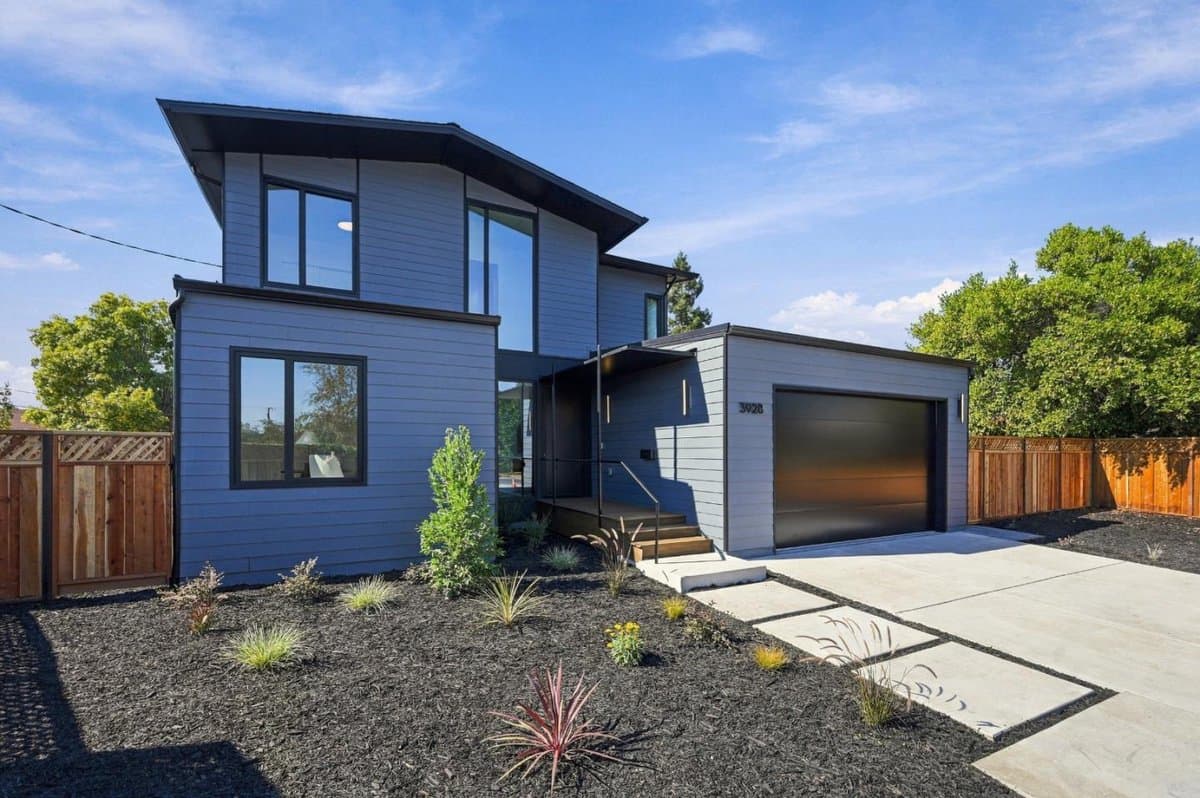 3928 Caxton Court - Photo 1
