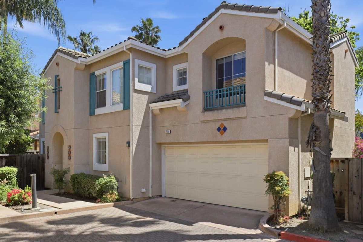 2568 Palmetta Palm Court - Photo 2