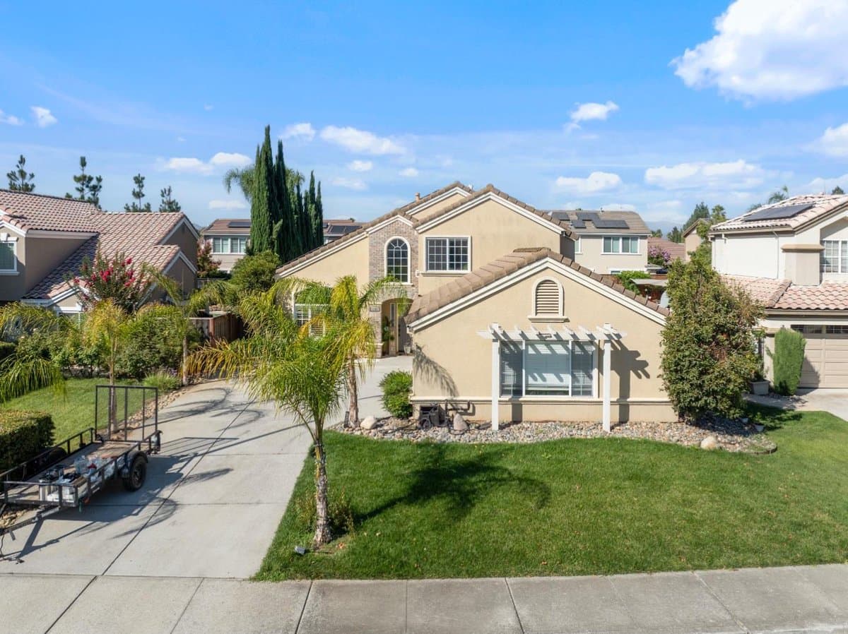 16935 Pine Way - Photo 1