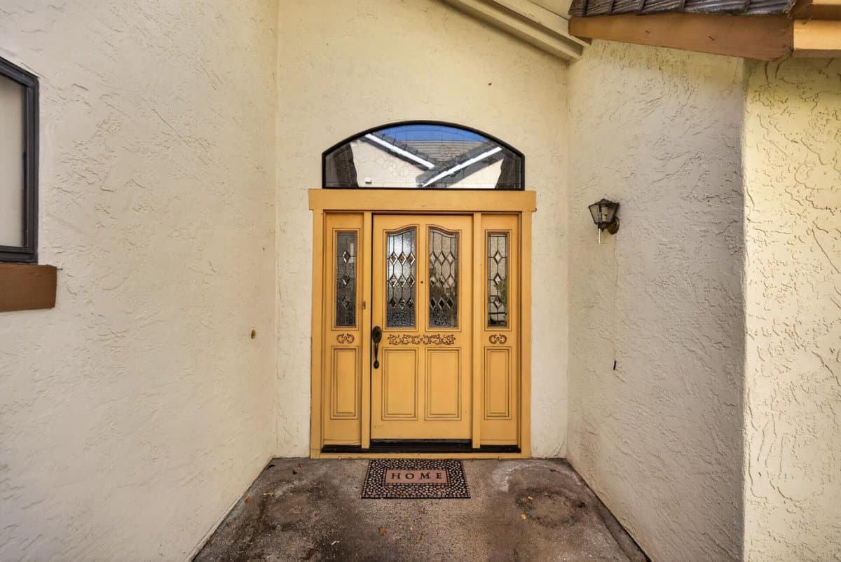 7901 Caledonia Drive - Photo 3