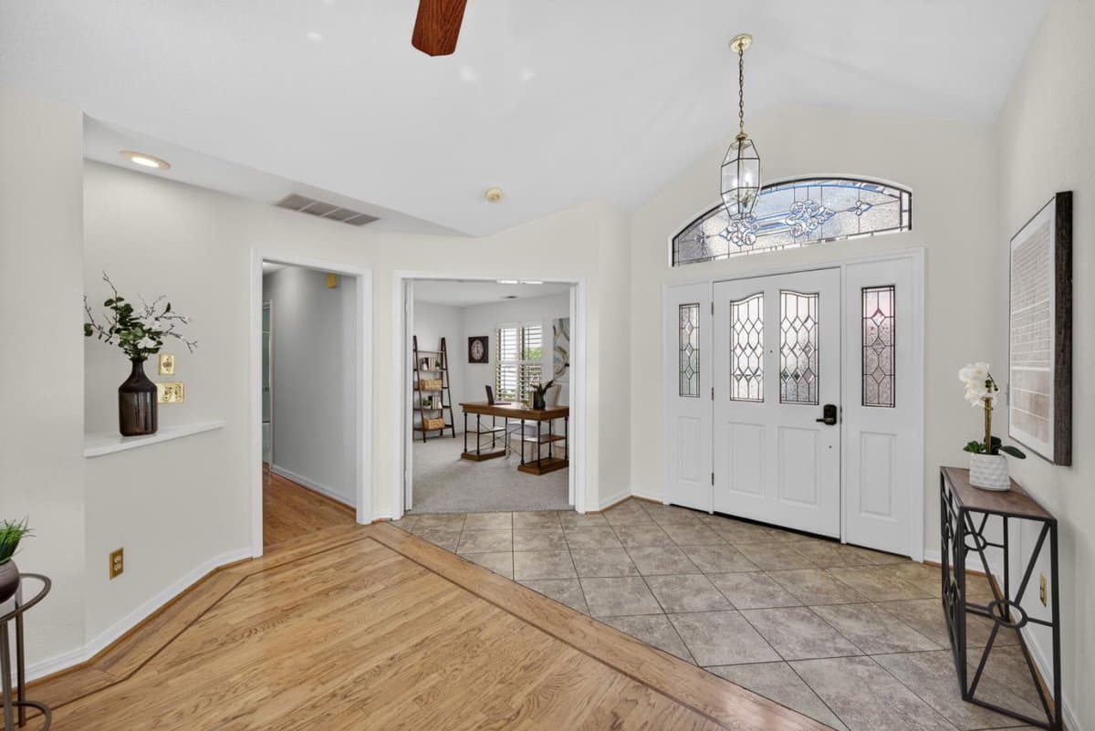 7901 Caledonia Drive - Photo 5