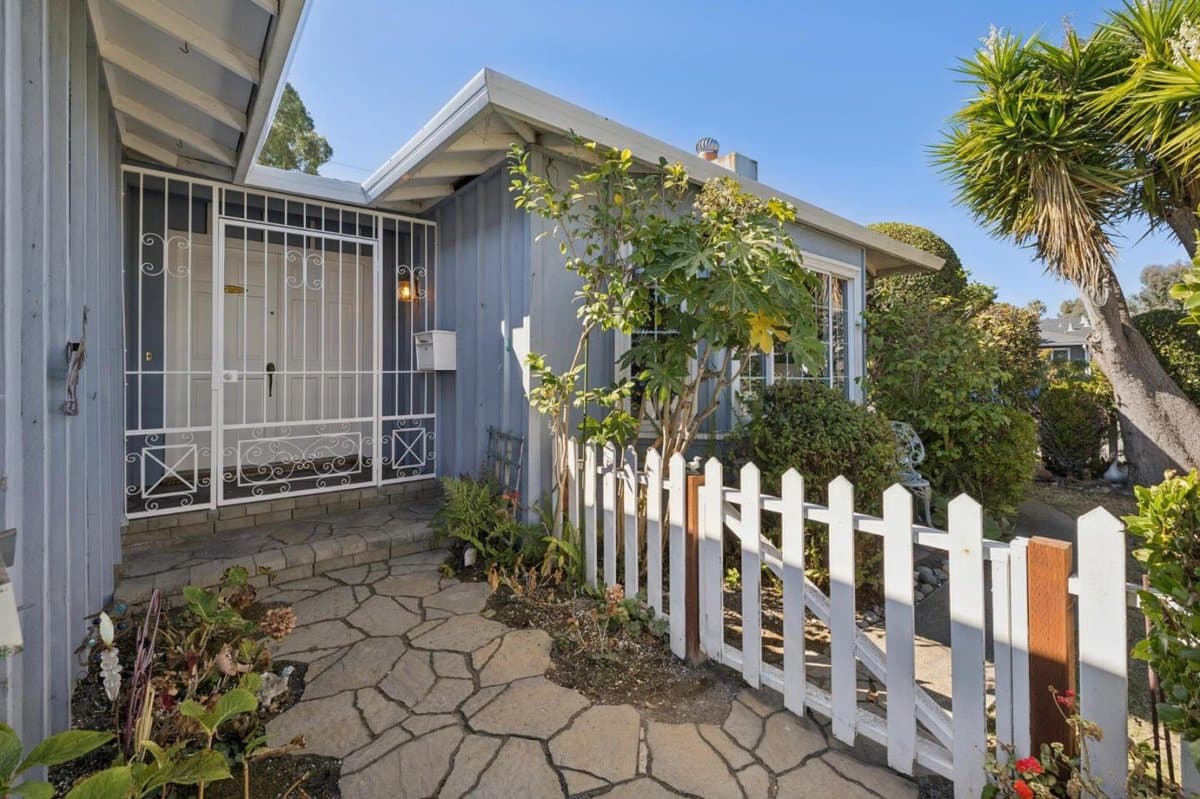 999 Lurline Drive - Photo 5