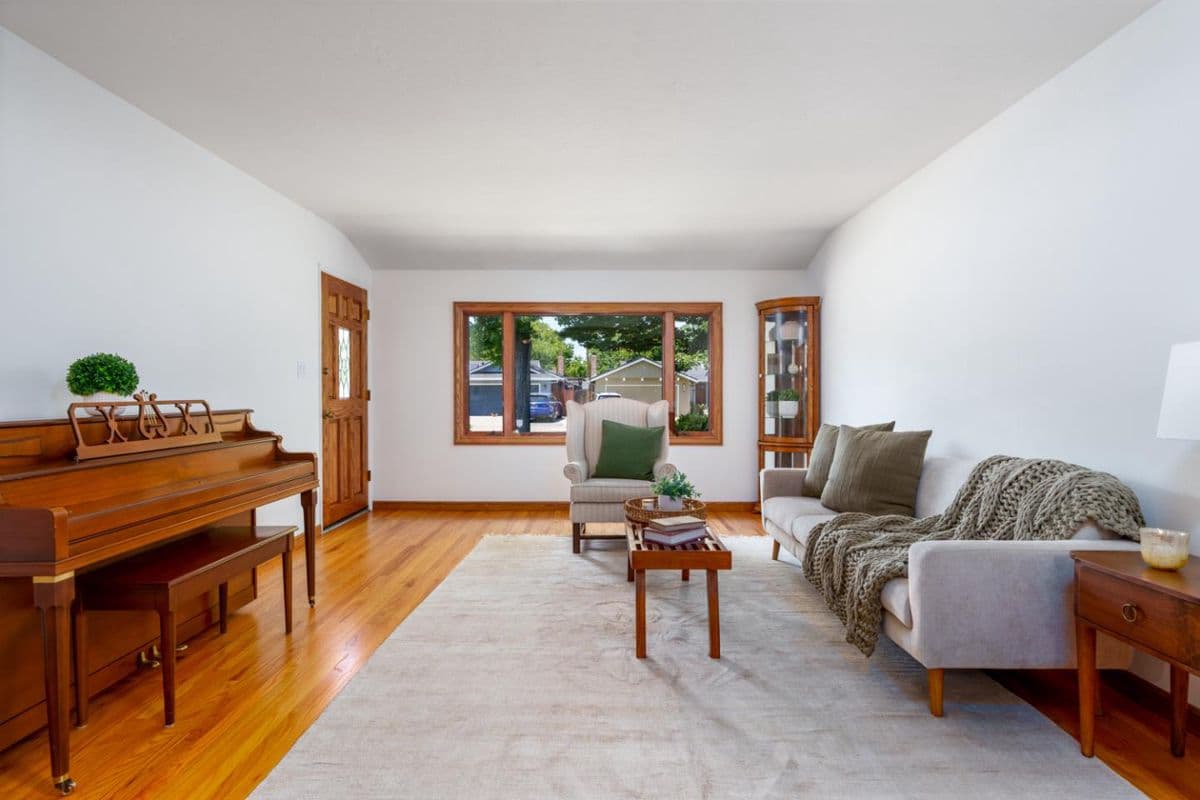 1542 Jacob Avenue - Photo 3