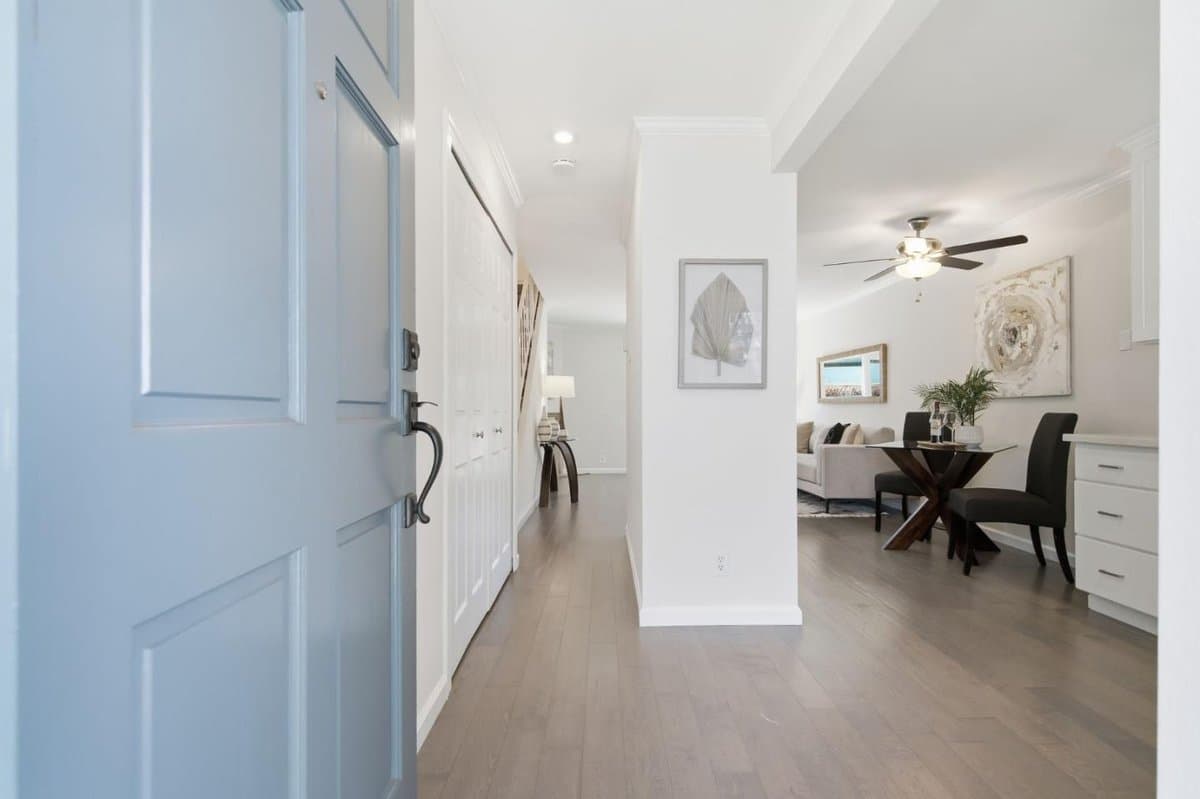 445 Oak Avenue - Photo 3