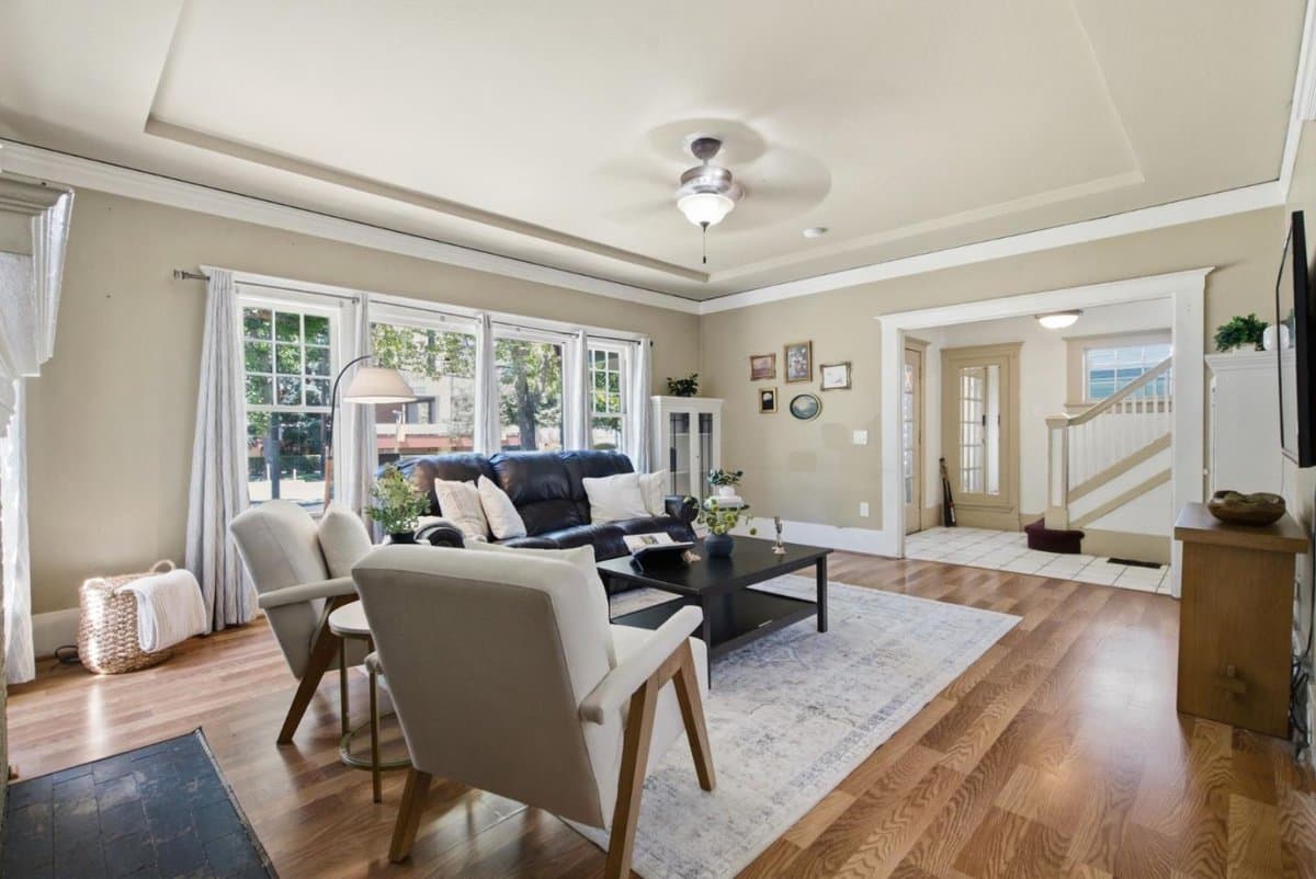 230 South 10th Street - Photo 3