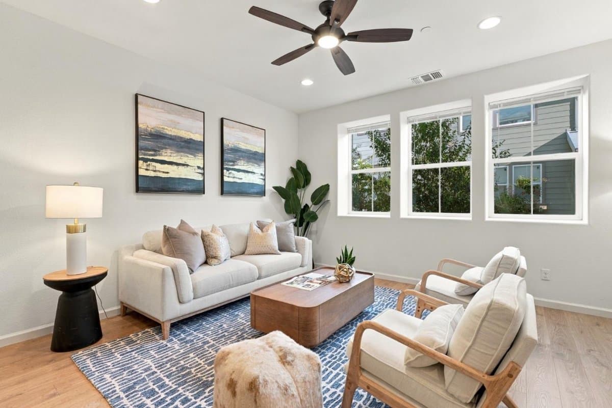 2099 Vincenzo Walkway - Photo 3