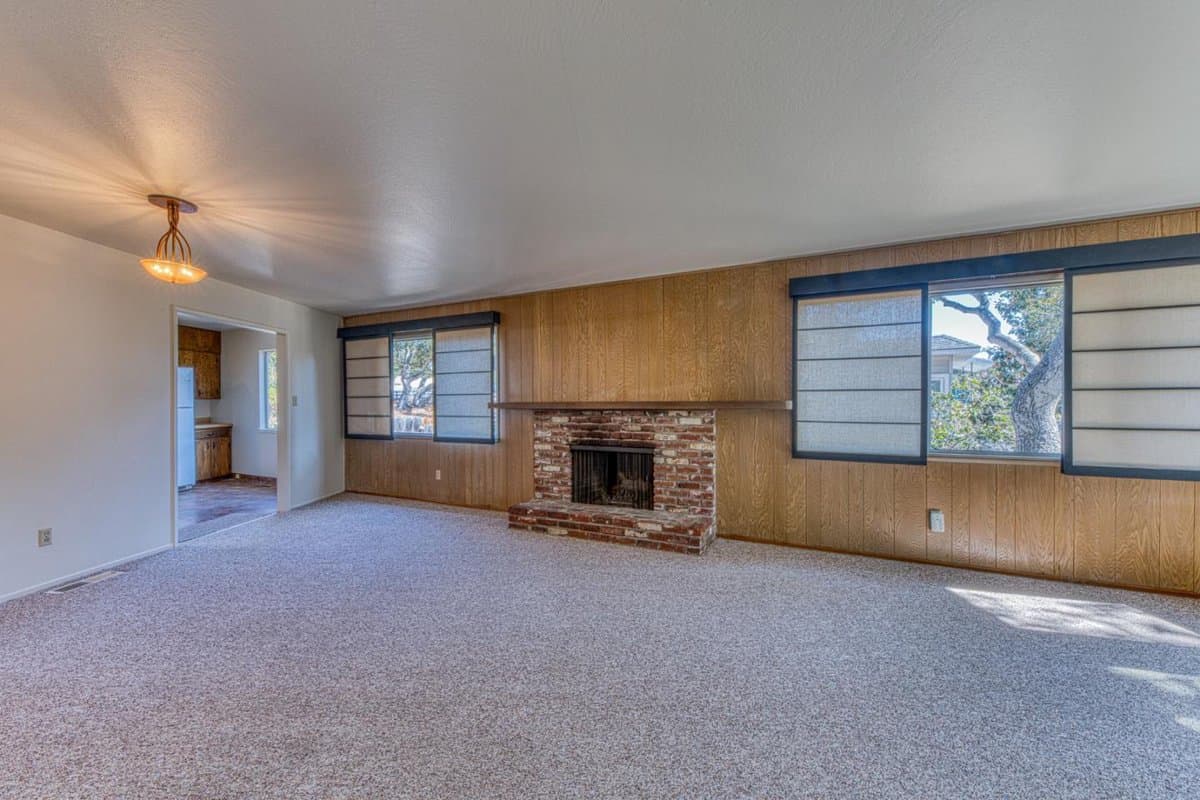 32 Carlton Drive - Photo 4
