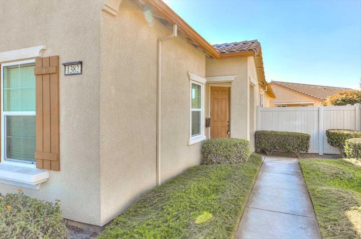1382 Mill Run Court - Photo 4