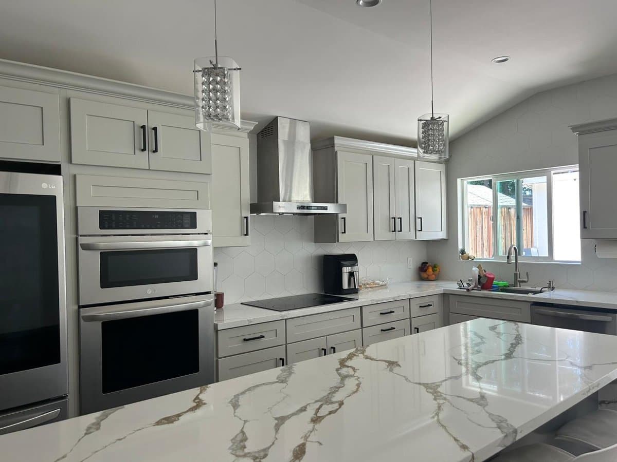 2175 Laurelei Avenue - Photo 5