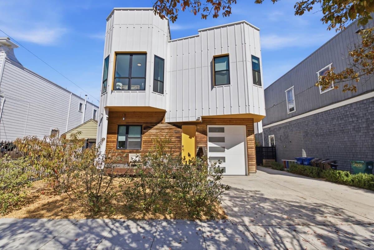 1514 8th Street - Photo 3