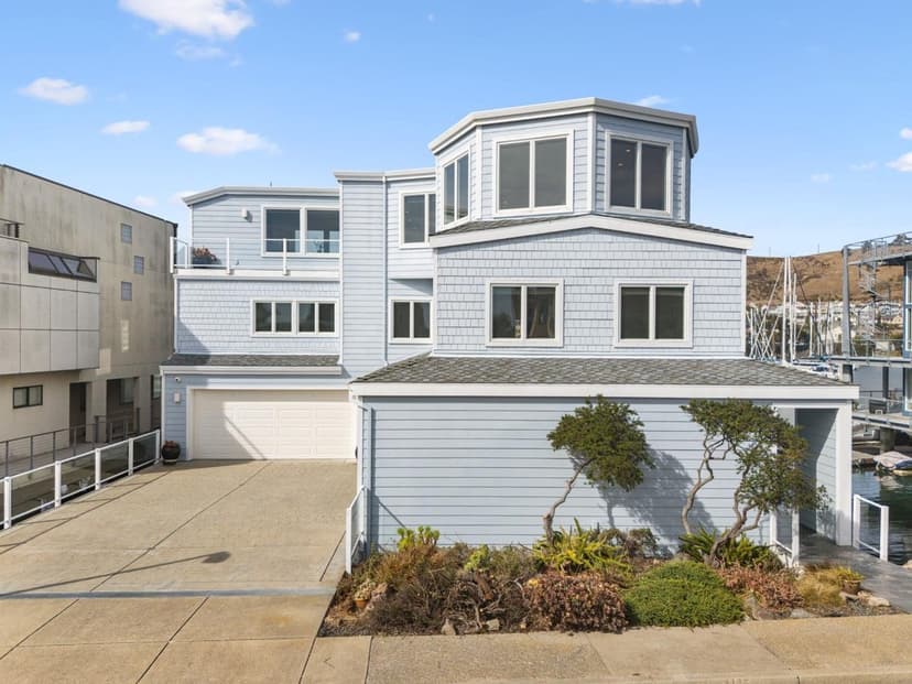 1425 Sandpiper Spit - Photo 1 of 8