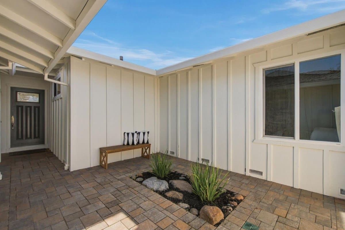 806 Chrysopolis Drive - Photo 4