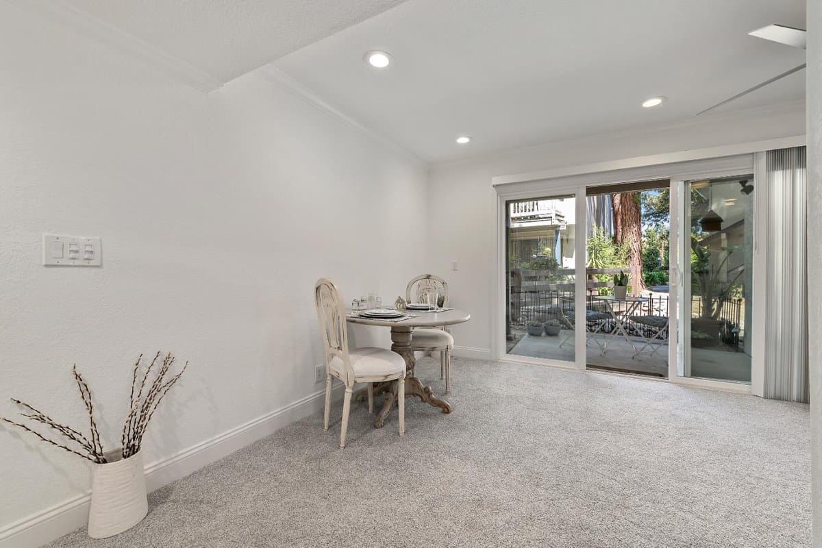 2209 Summereve Court - Photo 4