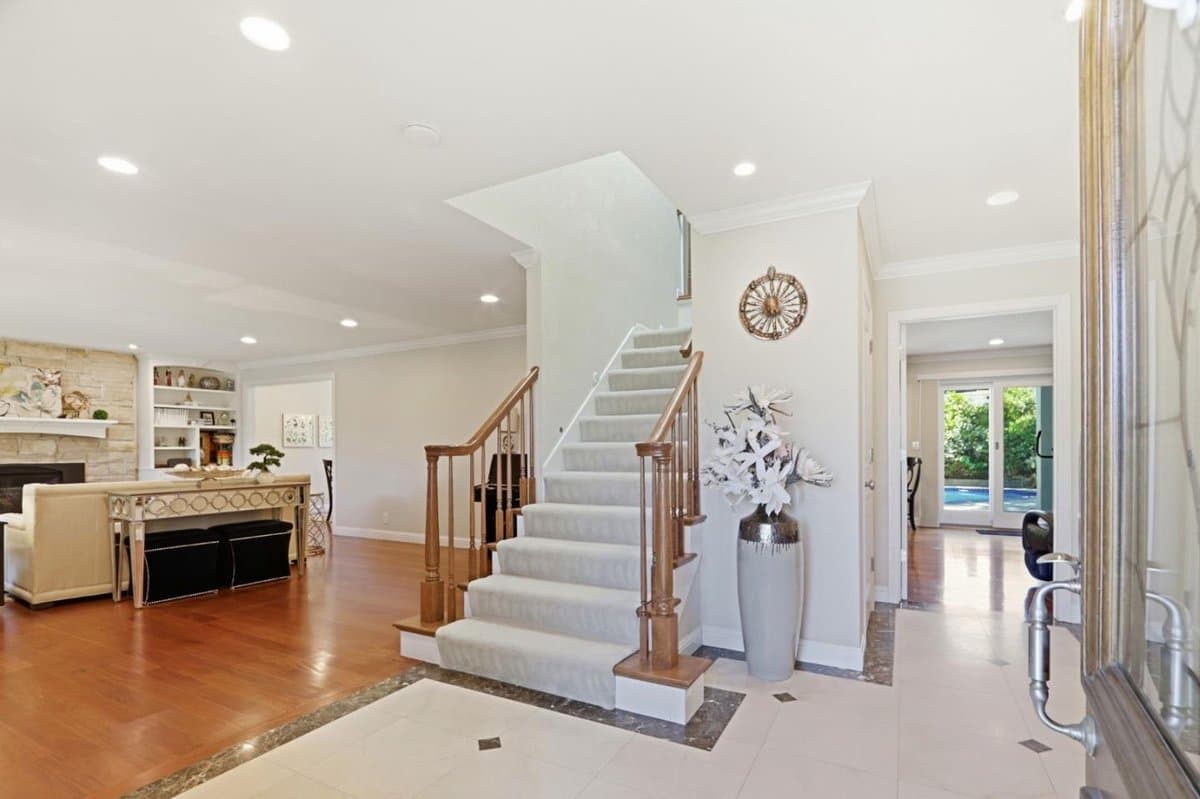 20234 Edinburgh Drive - Photo 2