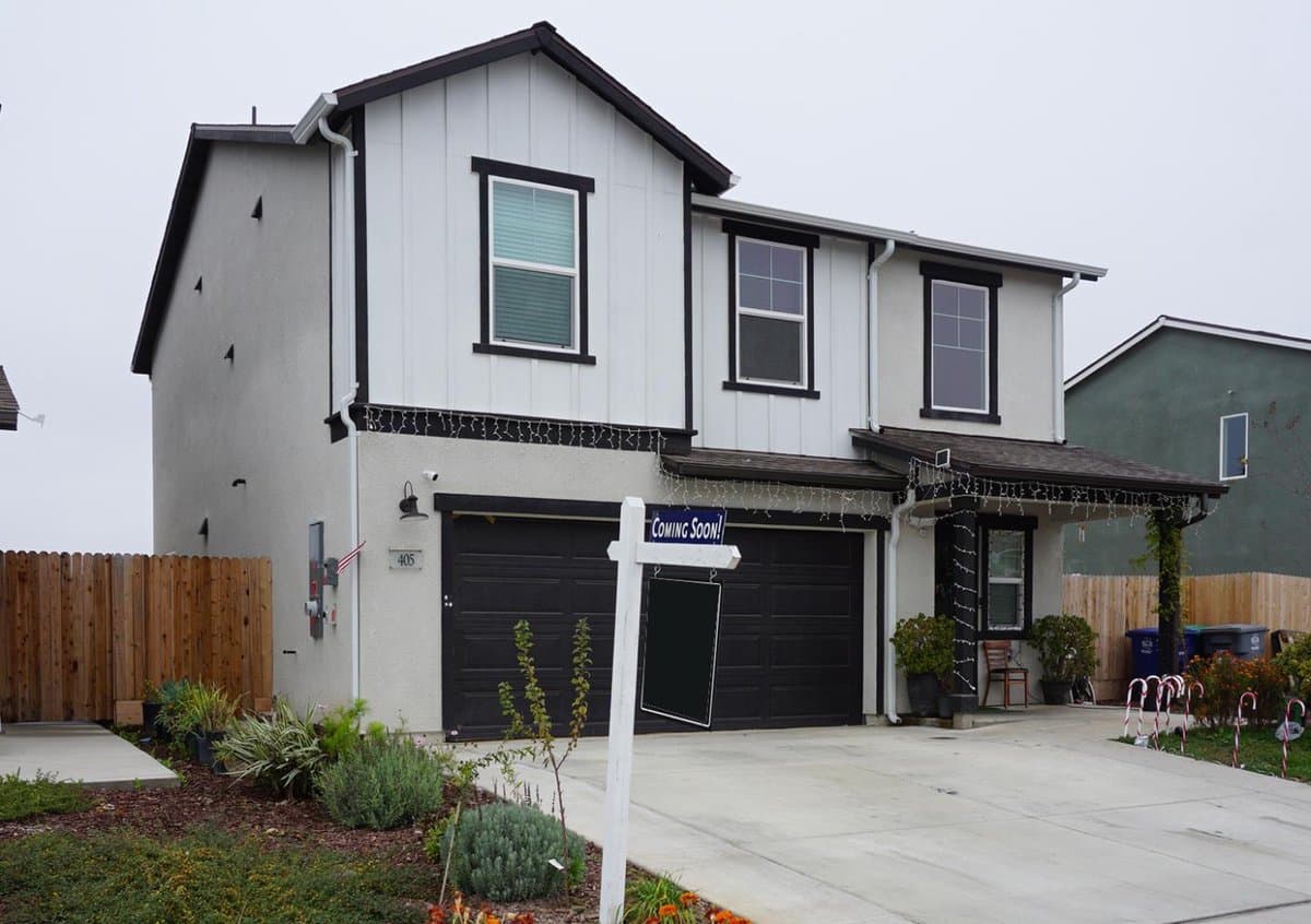 405 Greene Way - Photo 1
