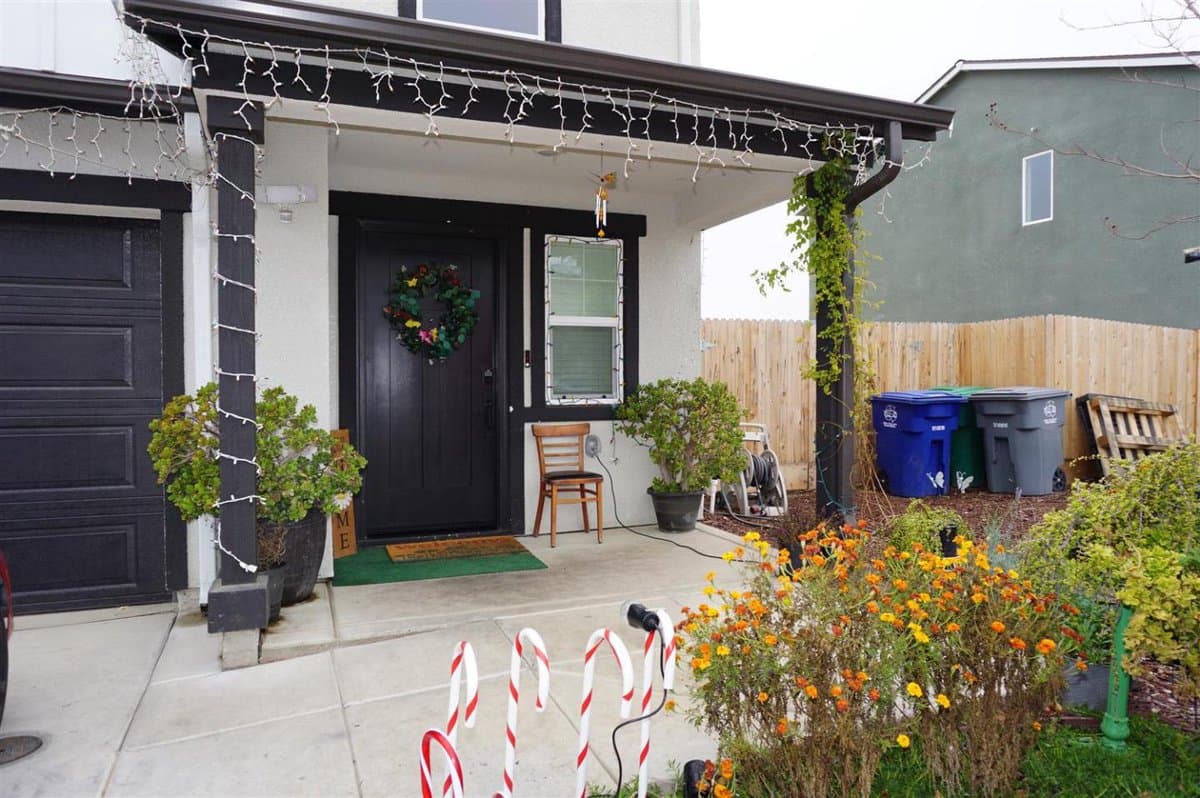 405 Greene Way - Photo 2