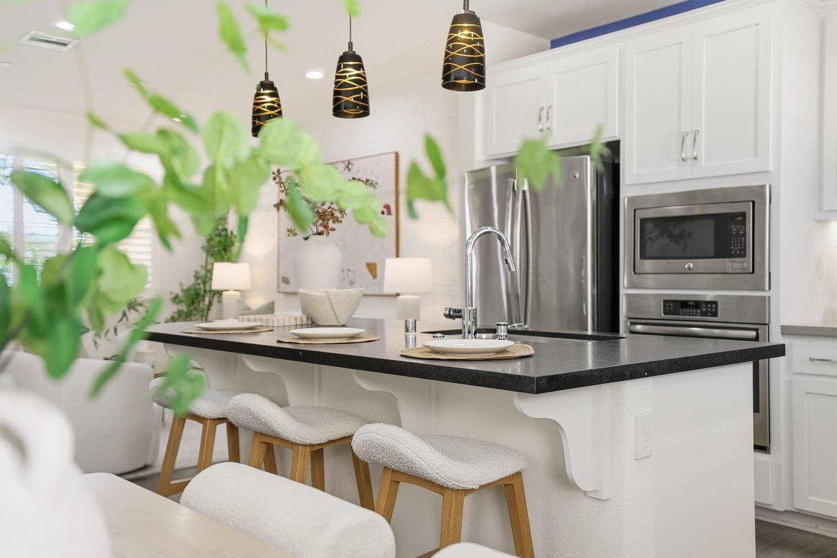 306 Santa Diana Terrace - Photo 3