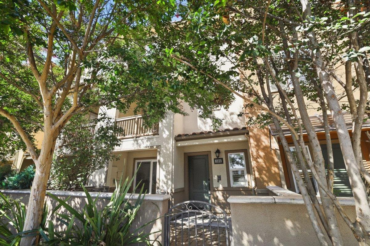 306 Santa Diana Terrace - Photo 4