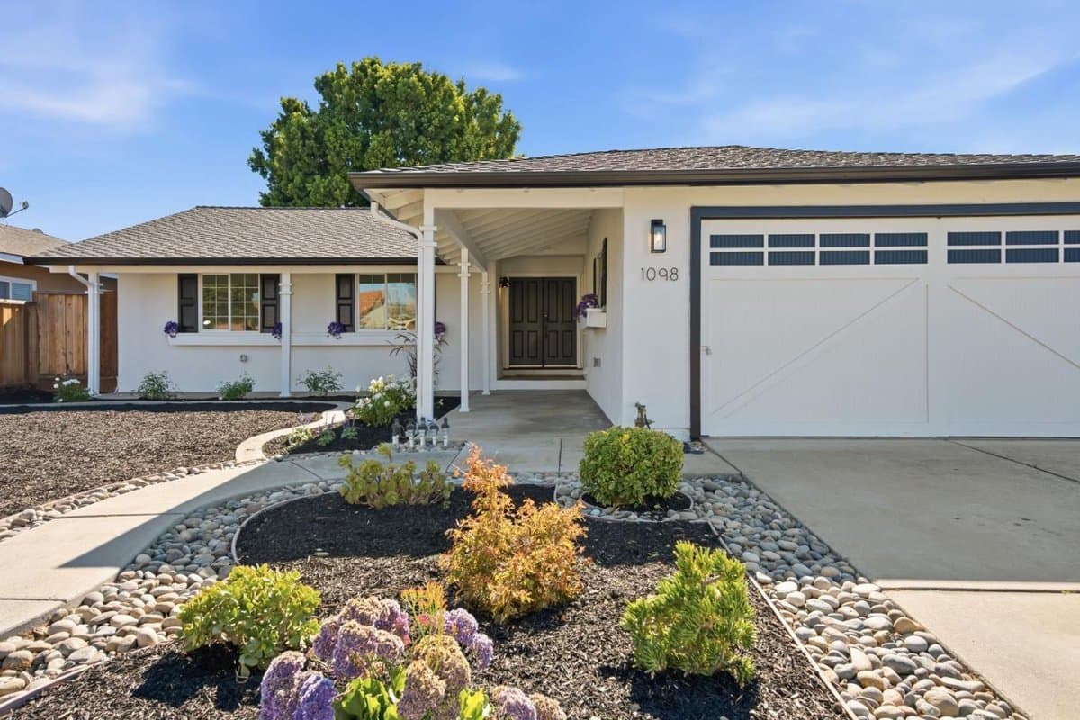 1098 Cheswick Drive - Photo 1