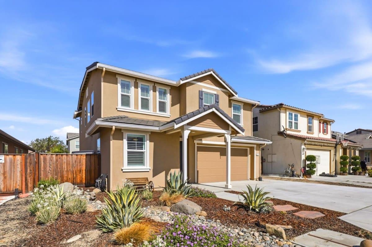 885 Fulton Way - Photo 1