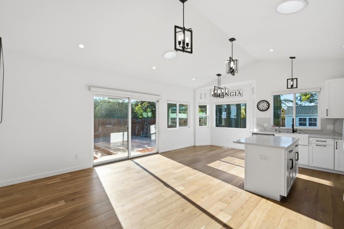 1038 Holly Street - Photo 4