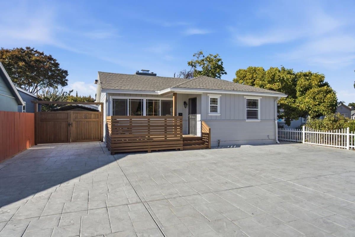 1038 Holly Street - Photo 5