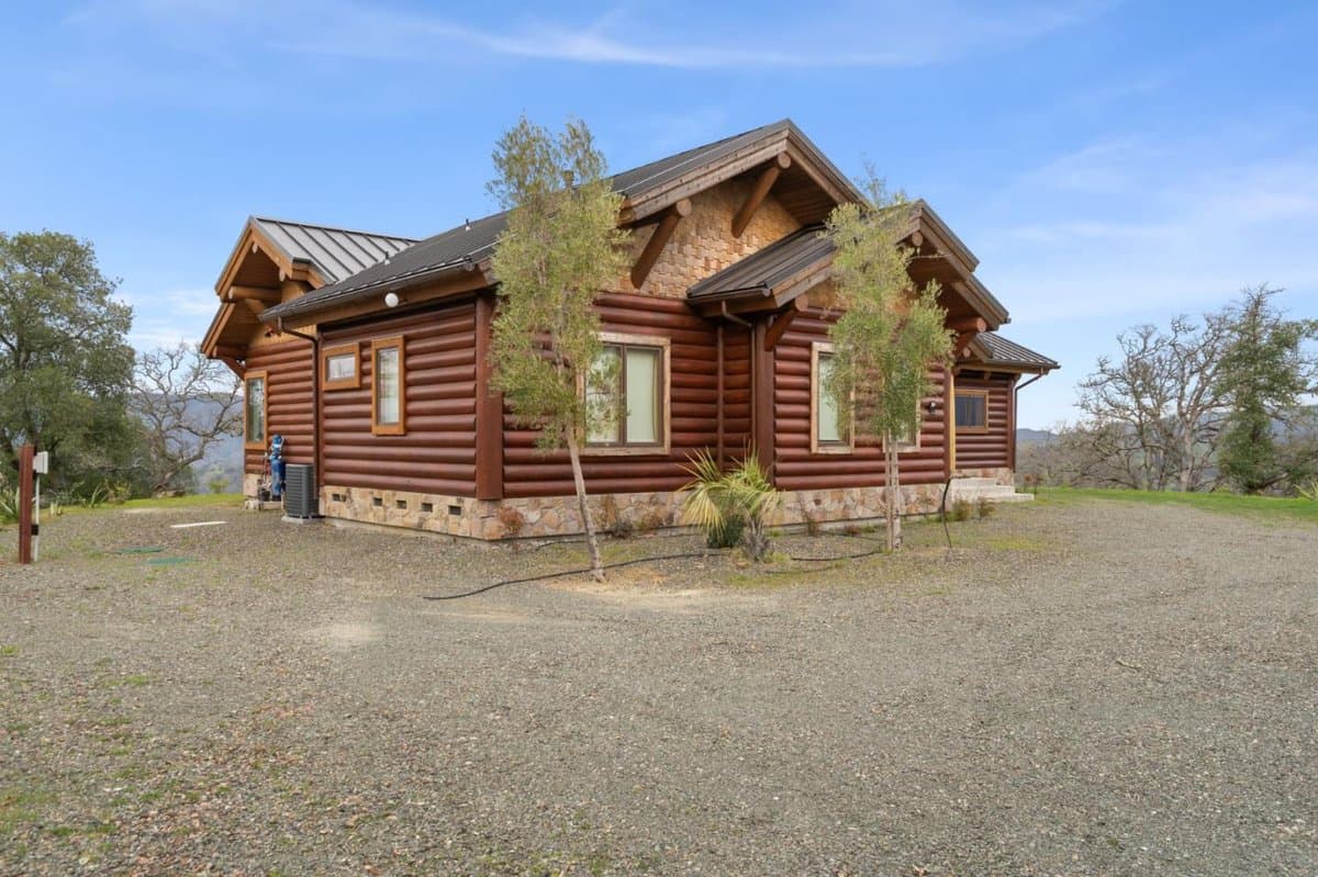1525 Headlands Drive - Photo 4