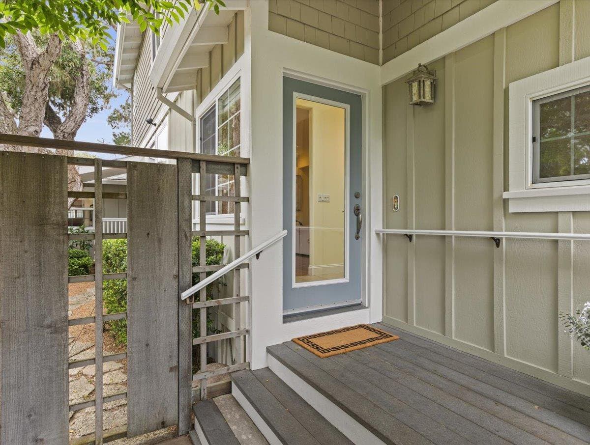 494 GROVE ACRE Avenue - Photo 2