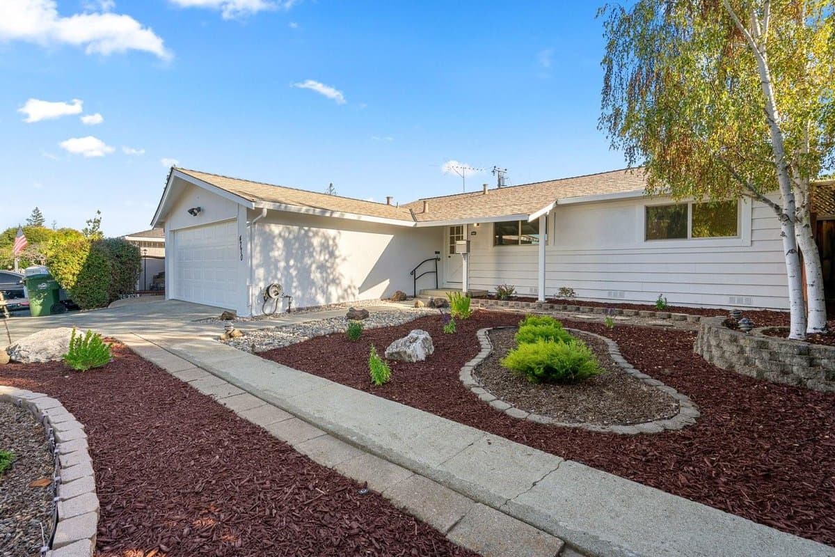 4770 London Drive - Photo 5