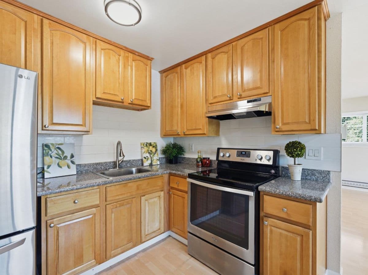 607 Valley Forge Way #4 - Photo 3