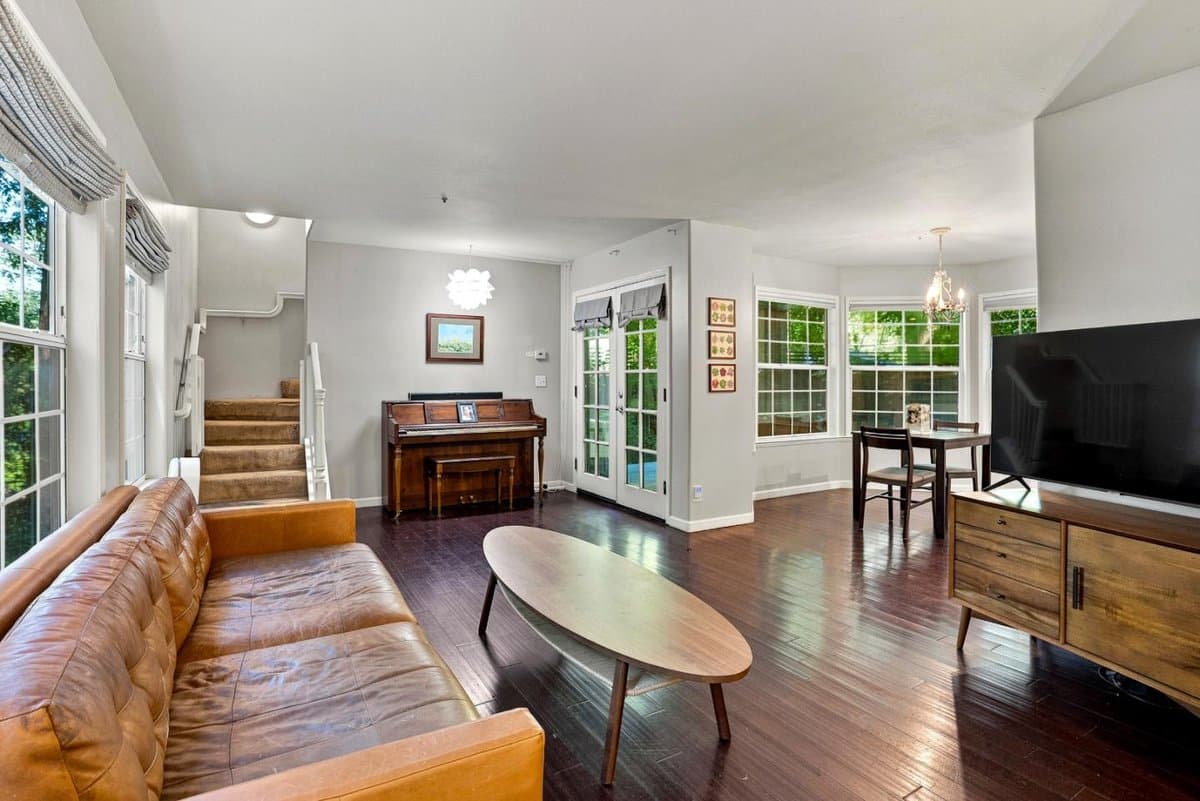 110 Azalea Way - Photo 4