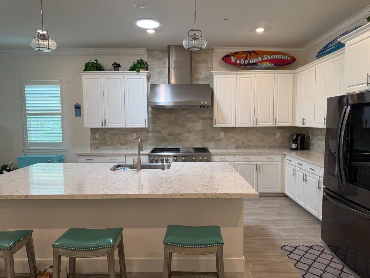 1059 Catalina Way - Photo 4