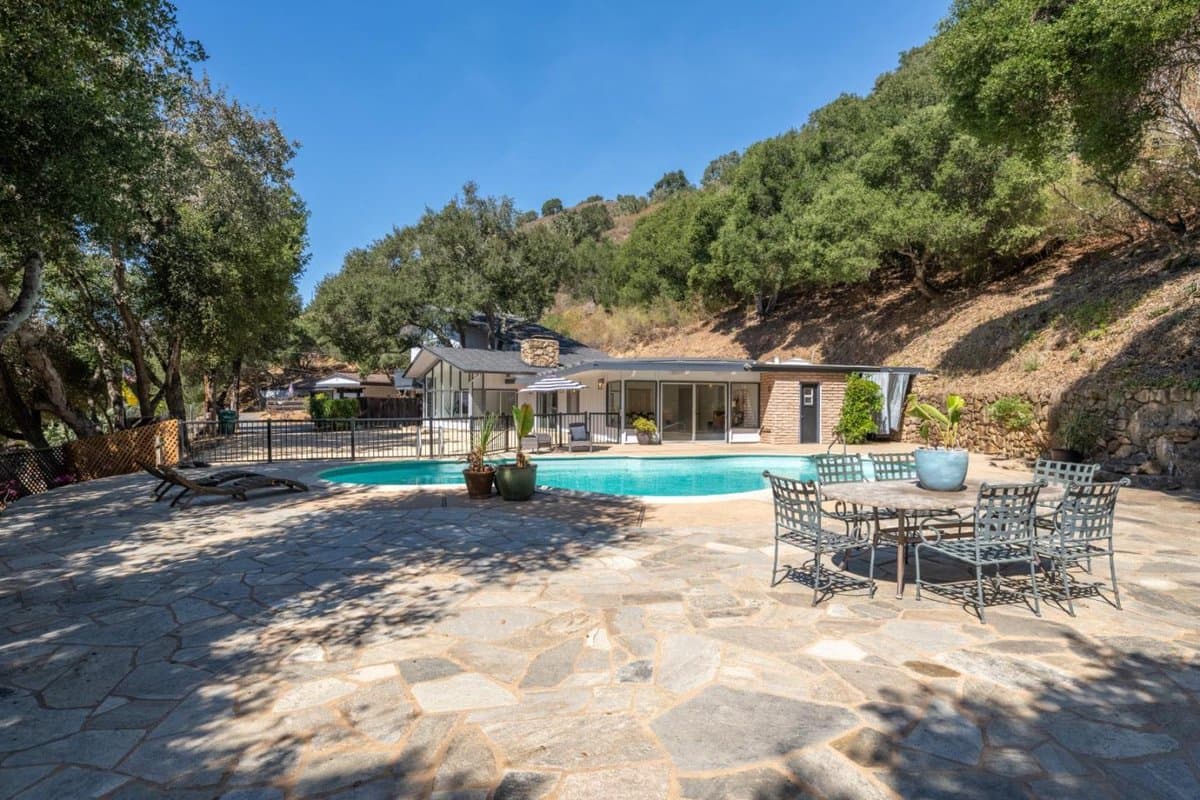 160 East Carmel Valley Road - Photo 2