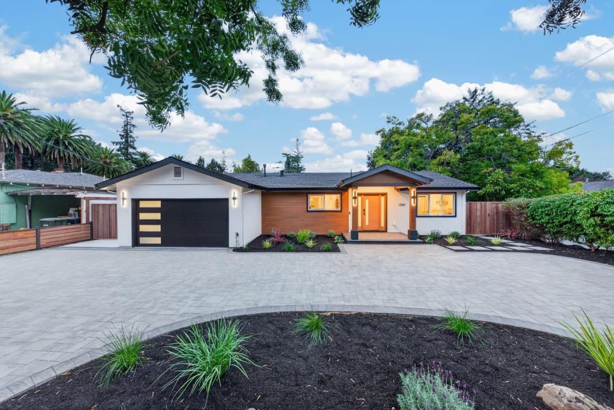 1260 Grant Road - Photo 3