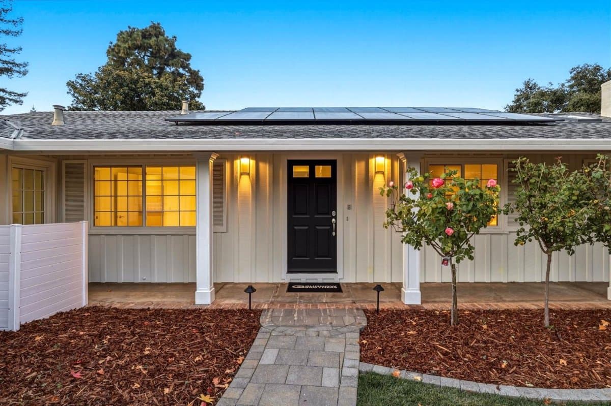 698 Benvenue Avenue - Photo 3