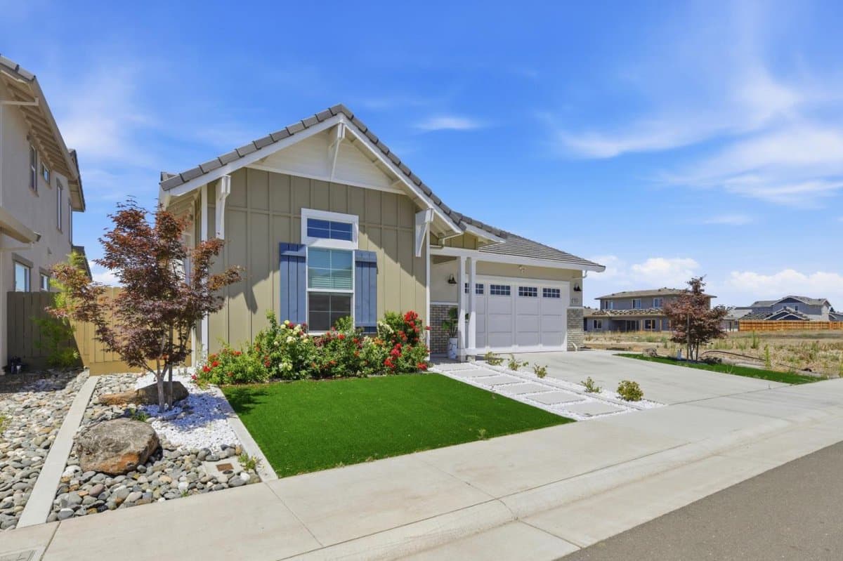 9060 Horvath Street - Photo 4