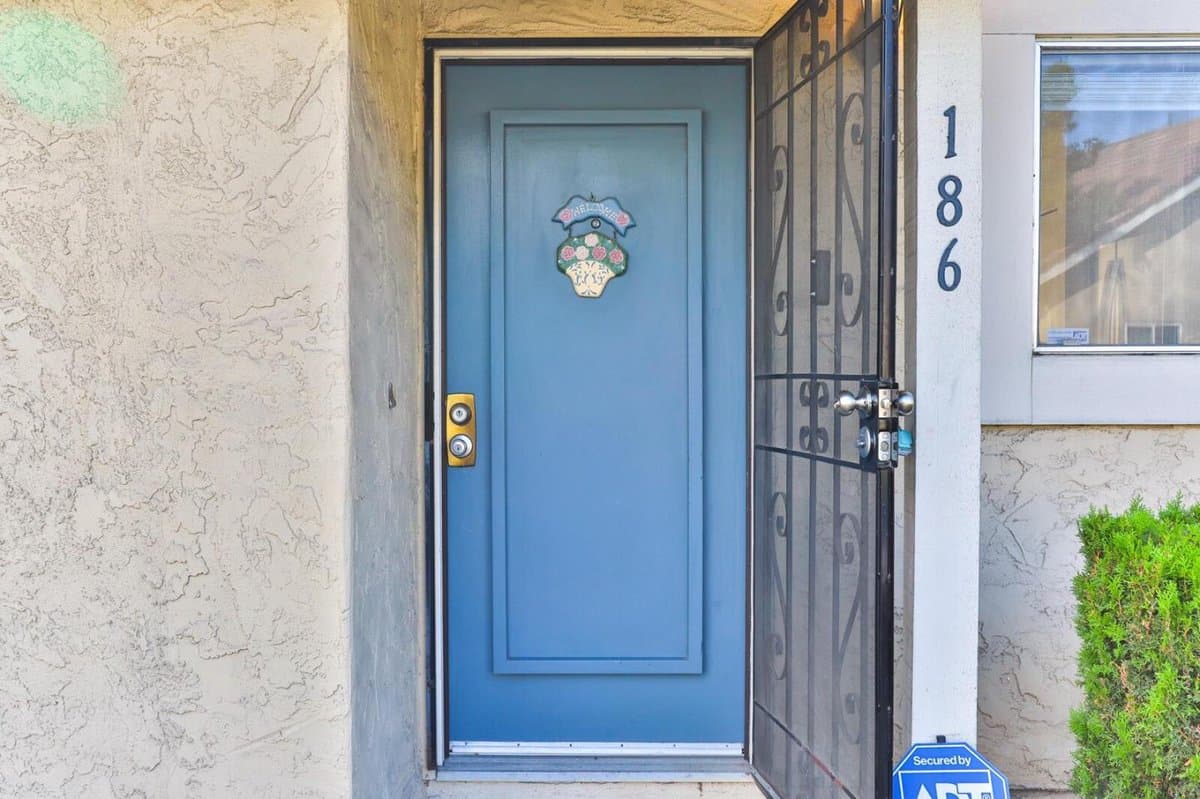 186 Truckee Lane - Photo 2