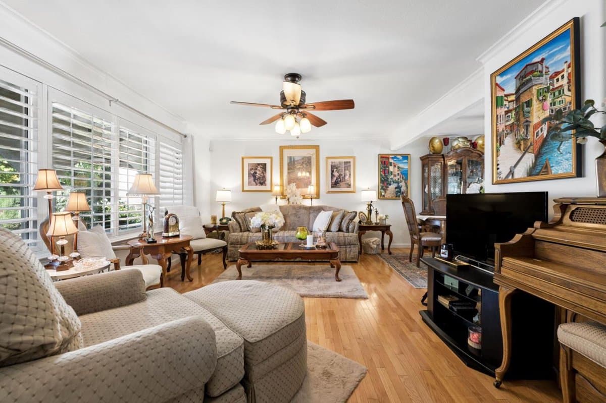 2226 Ruby Avenue - Photo 3