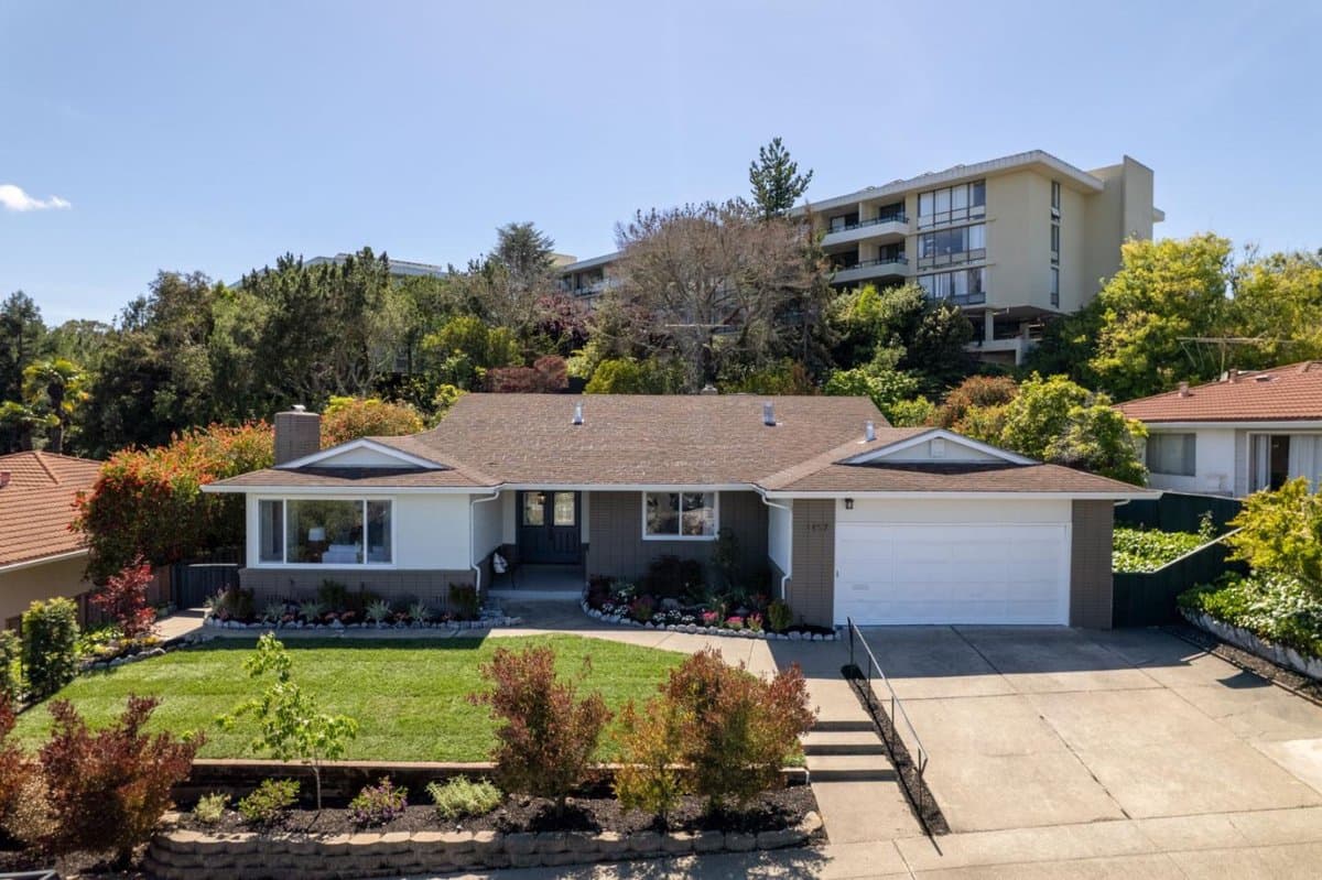 1857 Hunt Drive - Photo 1