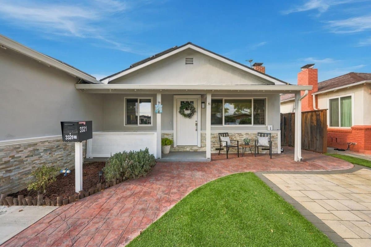 3321 Pepper Tree Lane - Photo 2