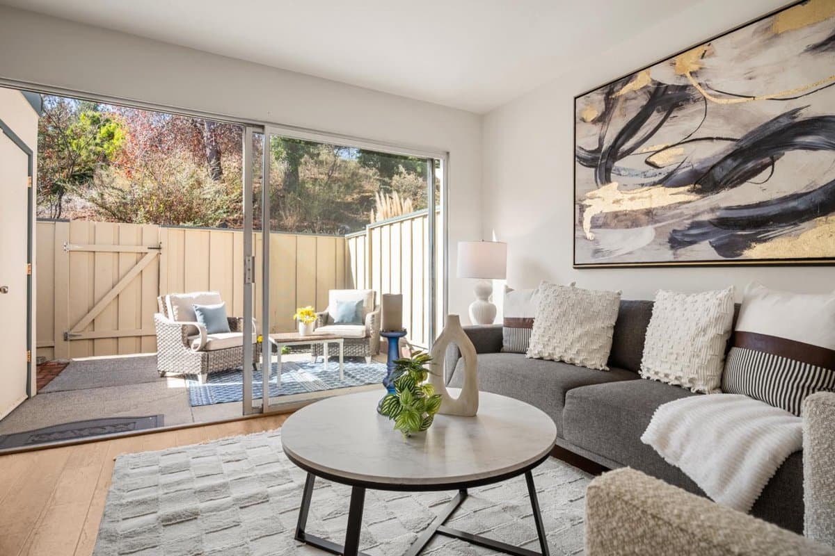 1213 Terra Nova Boulevard - Photo 5