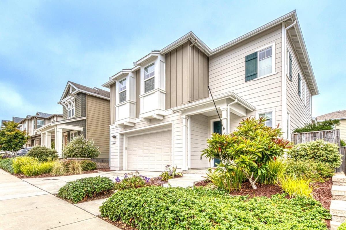 2717 Parkview Way - Photo 2