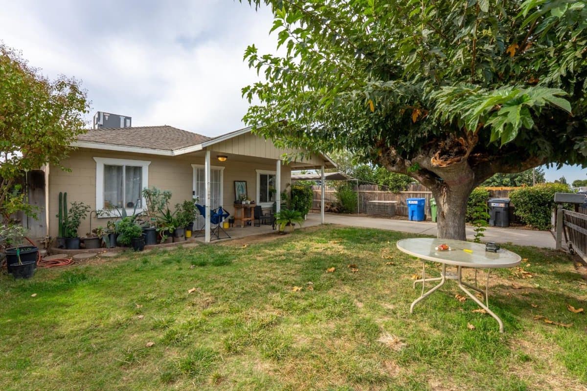 1608 Woodworth Avenue - Photo 3
