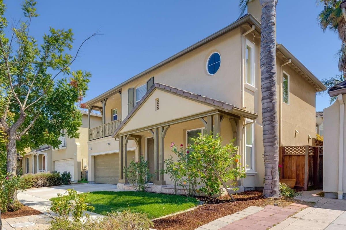 1094 Rock Avenue - Photo 2