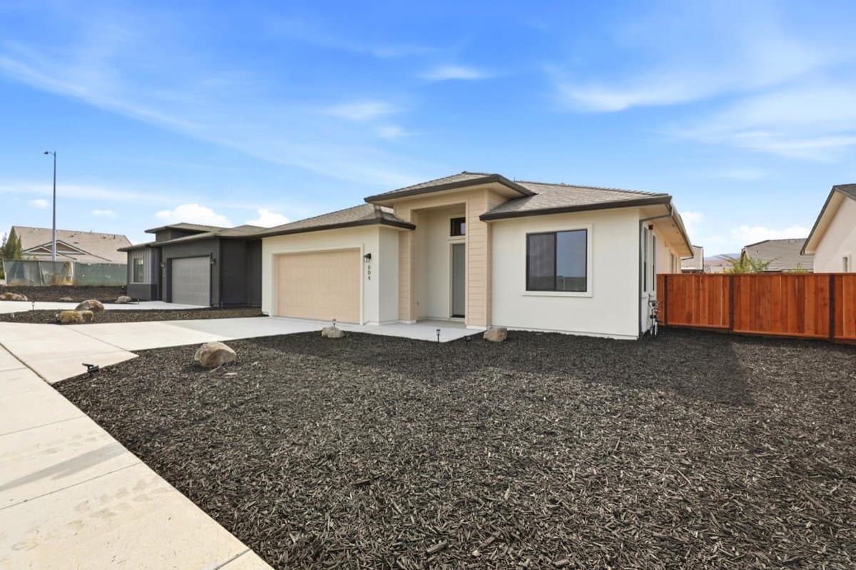 604 Fulton Way - Photo 3