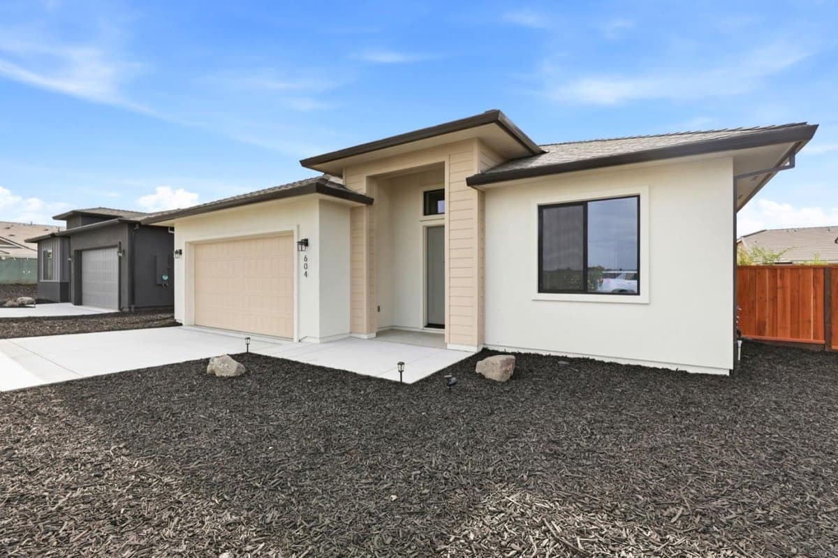 604 Fulton Way - Photo 4
