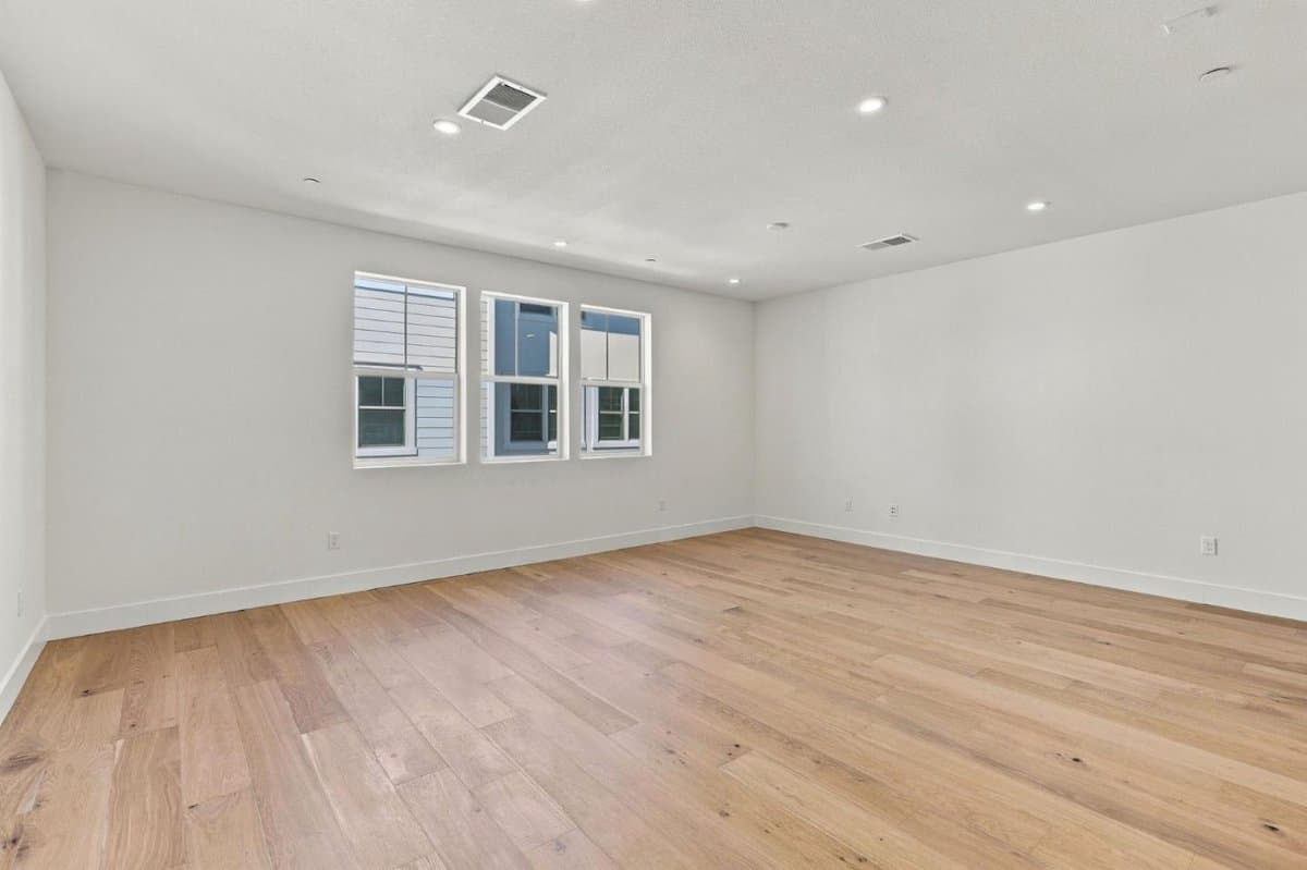 112 Oak Circle - Photo 4