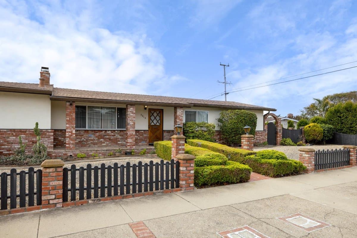3216 Vista Del Camino - Photo 4