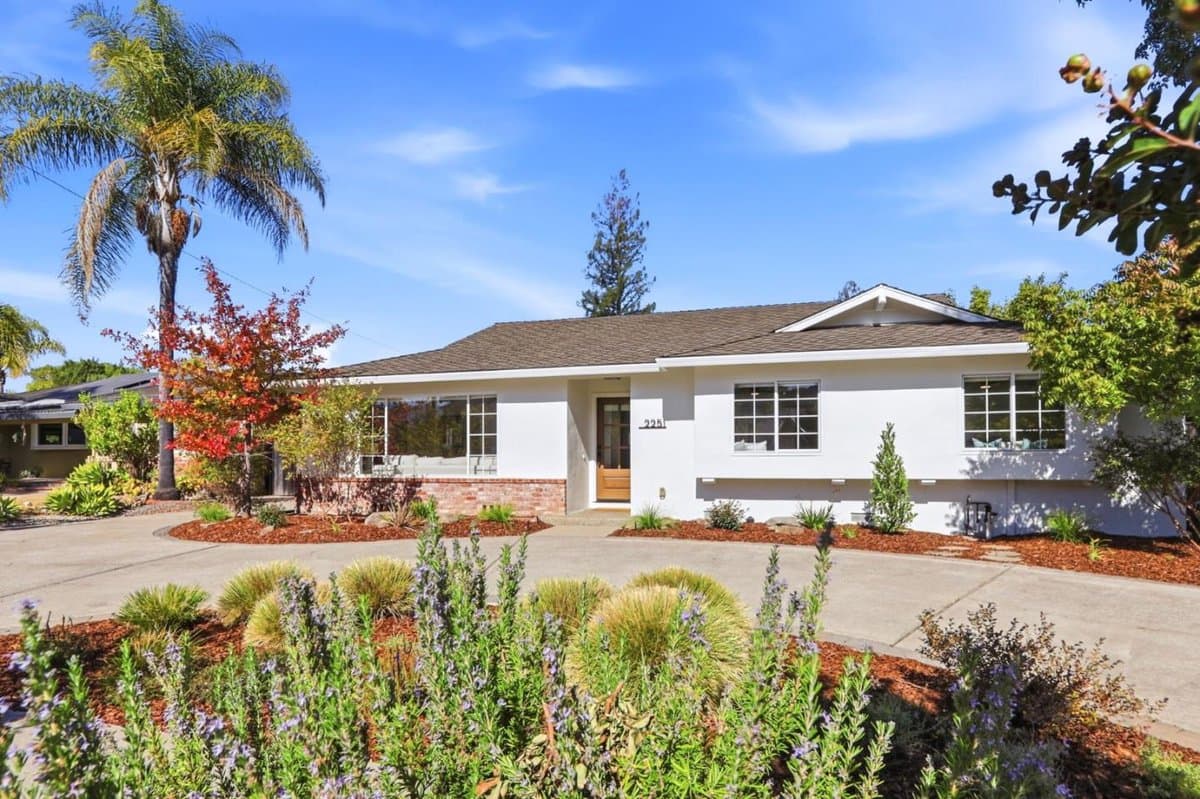 2251 Coronet Drive - Photo 5